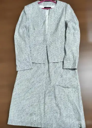 [ 새상품급 ] 언타이틀 스커트 노카라 자켓 3세트