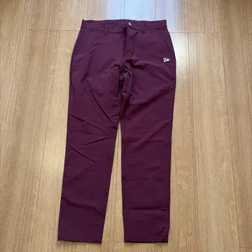 NEW ERA 슬림 핏 팬츠