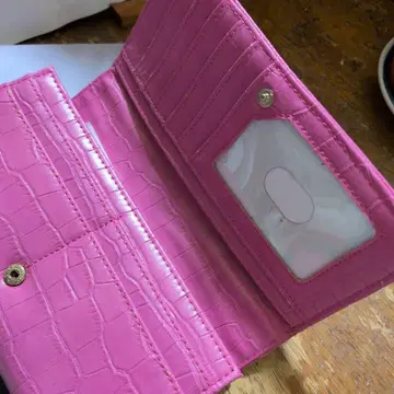 핑크 악어 무늬 장지갑 스냅 버튼식