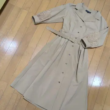 JILL STUART 베이지 레이스 소매 셔츠 원피스