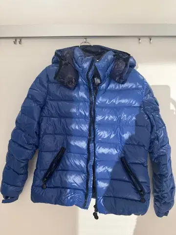 MONCLER 다운 자켓 파랑