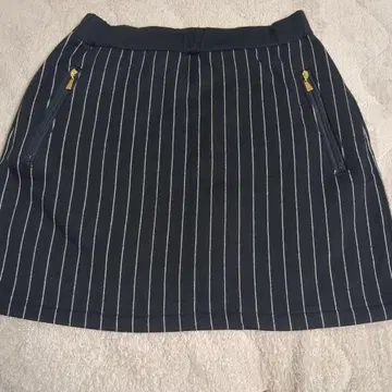 준앤로페 스트라이프 스커트 네이비