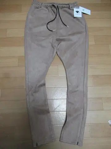 M705 cambio 새상품 스웨이드 느낌의 사루엘 테이퍼드 팬츠 M