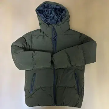 GU 올리브 그린 후드 부착 다운 자켓 M
