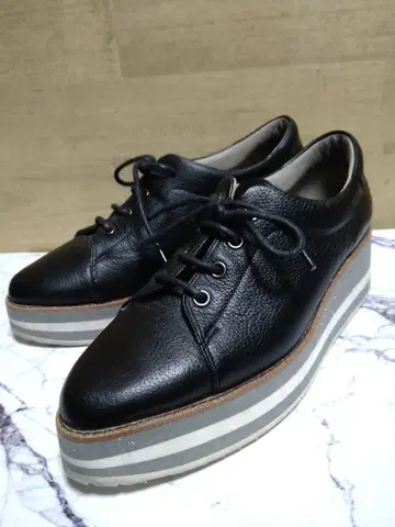 DIANA 다이애나 통굽 레이스업 슈즈 새상품급