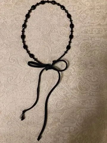 콜레트 마루프 머리띠