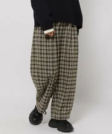 니코앤드 트윌 테크 체크 팬츠 브라운