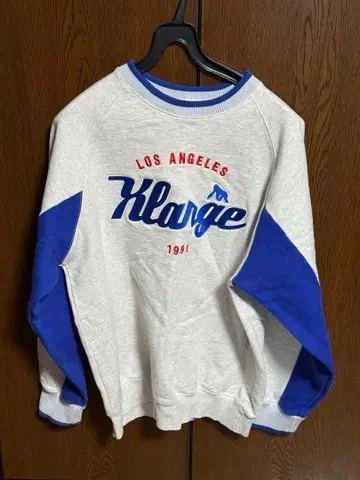 XLARGE 로고 맨투맨 M사이즈 그레이/블루 고릴라