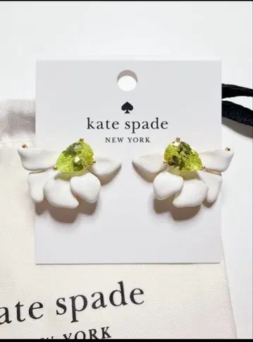 케이트 스페이드 플로럴 프렌지 귀걸이 화이트