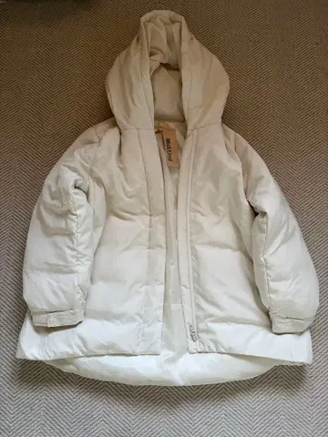 미디 우미 후드 부착 다운 자켓 화이트