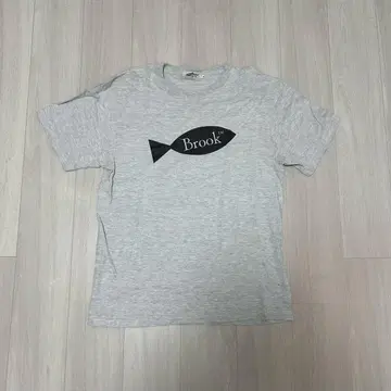 브룩 그레이 T셔츠