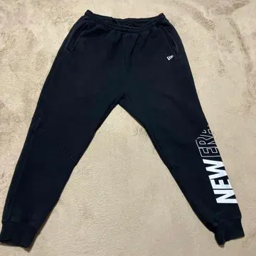 NEW ERA 블랙 조거 팬츠 3L