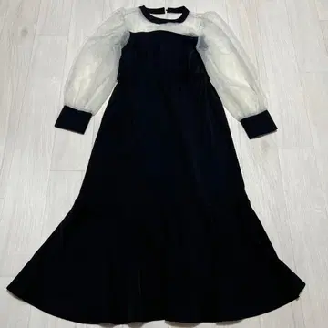 [ 새상품급 ] 레트로걸 블랙 쉬폰 긴팔 롱 머메이드 원피스