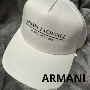 ARMANI EXCHANGE 화이트 캡