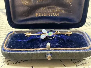 [ 우아함 ] 영국 빅토리아 시대 오팔 플라워 모티브 브로치 9금