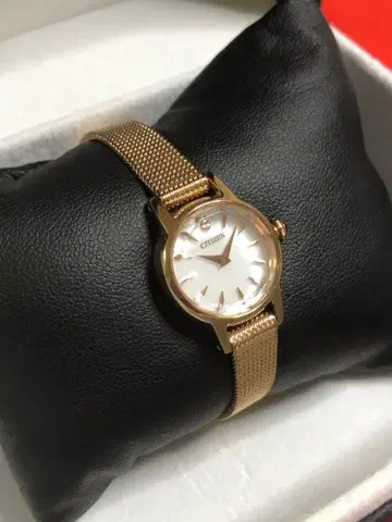 CITIZEN kii 솔라 시계