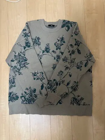 HARE 꽃 패턴 니트