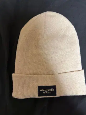 Abercrombie & Fitch 베이지 니트 모자