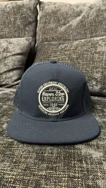 The North Face 네이비 트래커 캡