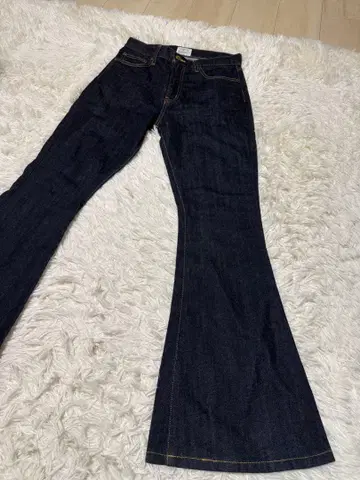 Ungrid 부츠컷 데님