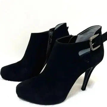 DIANA 다이애나 블랙 스웨이드 숏부츠 23.5