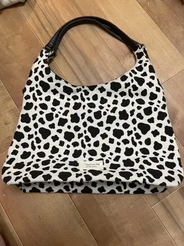 달마시안 패턴 숄더백