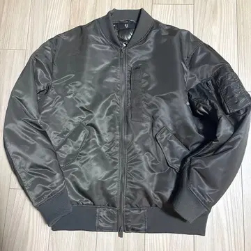 유니클로 +J MA1 올리브 L 사이즈 C