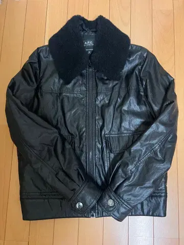 A.P.C. 블랙 가죽 자켓 36