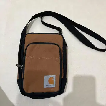 Carhartt 숄더백 브라운 블랙