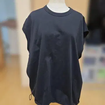 midiumi 블랙 슬리브리스 튜닉 드로우 스트링 포함