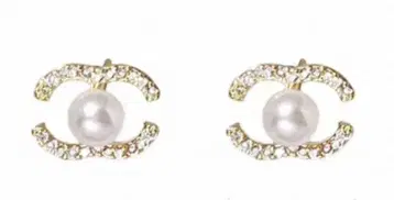 펄과 스톤 장식의 귀걸이