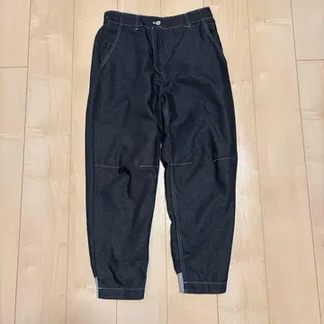 Blancvert studio 슬리브리스 상의 블랙