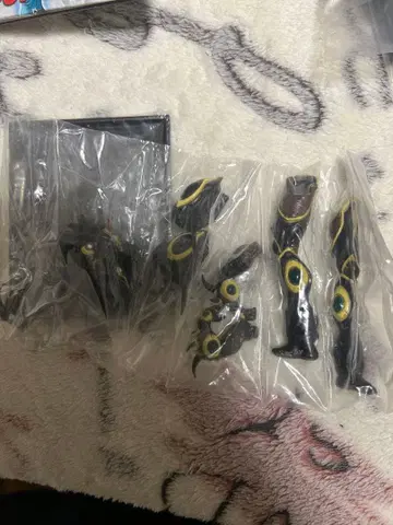 강식장갑 가이버 트레이딩 피규어 01 기간틱 다크