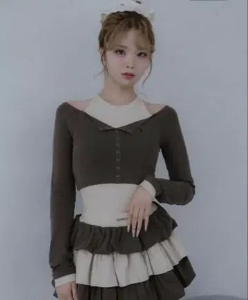 미개봉 새상품 Darich 다리치 오프숄더 레이어드 리브 상의