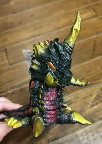 바트라 (유충) 1992 소프트 비닐 피규어