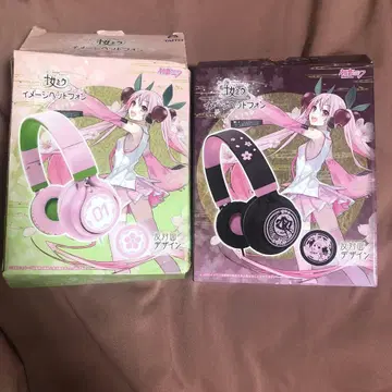 하츠네 미쿠 벚꽃 미쿠 이미지 헤드폰