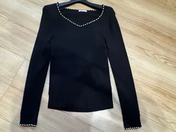 DES PRES 블랙 긴팔 니트