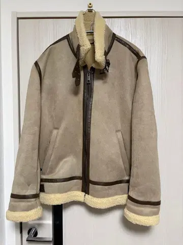 ZARA 무스탕 자켓 베이지