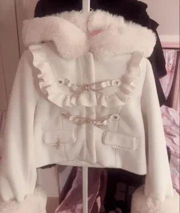 LIZLISA 리즈리사 비쥬 리본 숏 후드 코트 화이트