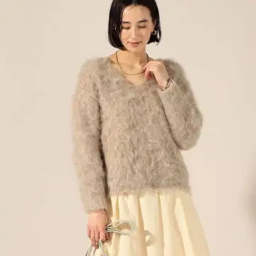 노리즈 [ WEB 한정판 ] 샤기 V넥 풀오버 니트