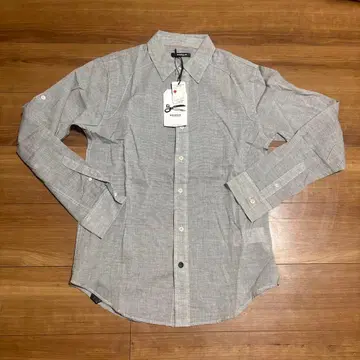 미사용 새상품 DENHAM PIN SS 블랙 스트라이프 셔츠 M