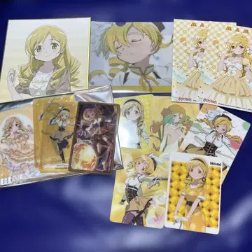 토모에 마미 굿즈 세트