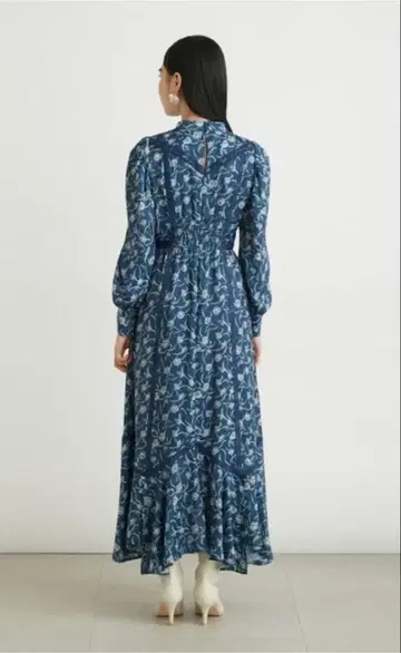 LILY BROWN 꽃무늬 라인 원피스