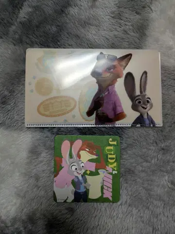 주토피아 카페 오리지널 멀티 케이스와 코스터