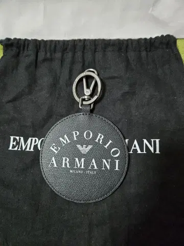 미사용 [정품] EMPORIO ARMANI 가죽 키링 블랙 밀라노