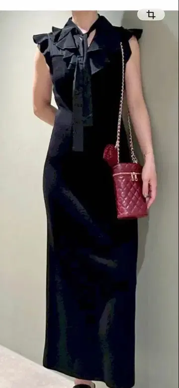 스나이델 Sustainable 프릴 칼라 도킹 원피스 snidel