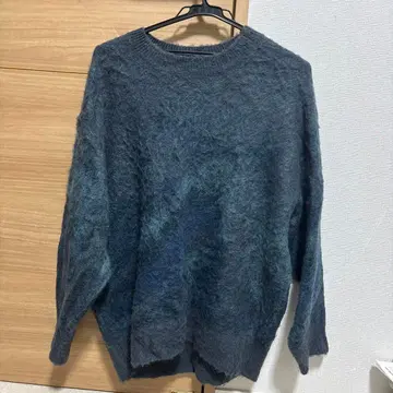 WYM 블루 그라데이션 니트 스웨터