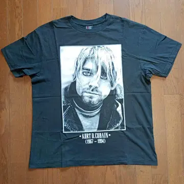 커트 코베인 Kurt Cobain 추모 블랙 3603