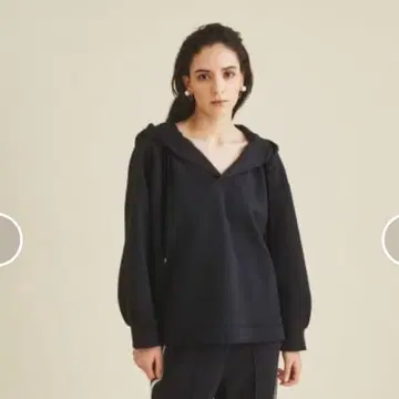 [ Grace Class 그레이스 클래스 ] 새상품급 사이드 지퍼 후드티