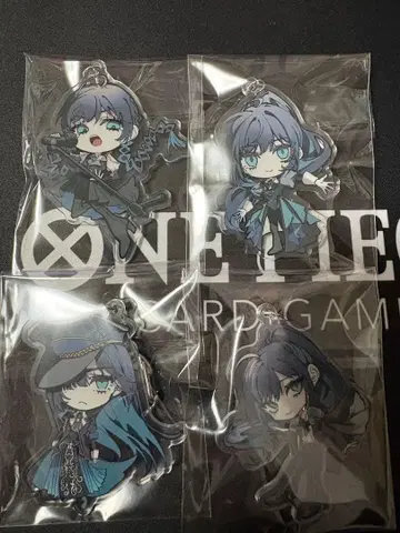 Ado 요다카 활발완려! 아크릴 키링 4종 세트